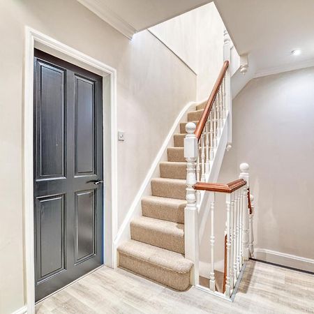 Villa Luxury Georgian Townhouse With Cinema And Parking Chester Exterior foto