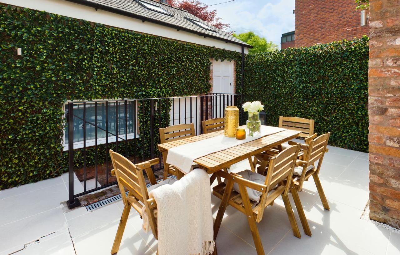 Villa Luxury Georgian Townhouse With Cinema And Parking Chester Exterior foto