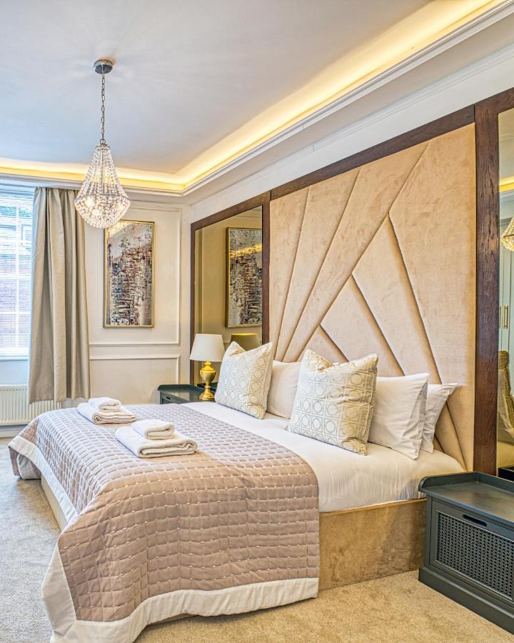 Villa Luxury Georgian Townhouse With Cinema And Parking Chester Exterior foto